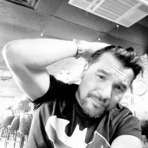 Meet your Posher, Christopher